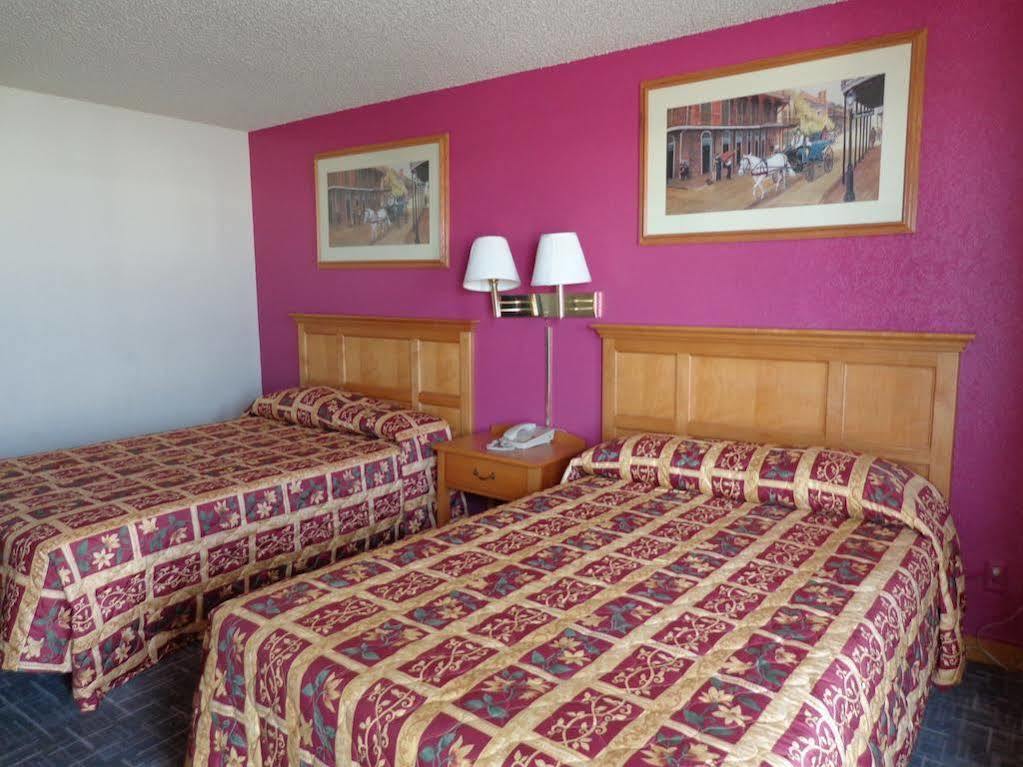 Knights Inn Phoenix At N Black Canyon Hwy מראה חיצוני תמונה